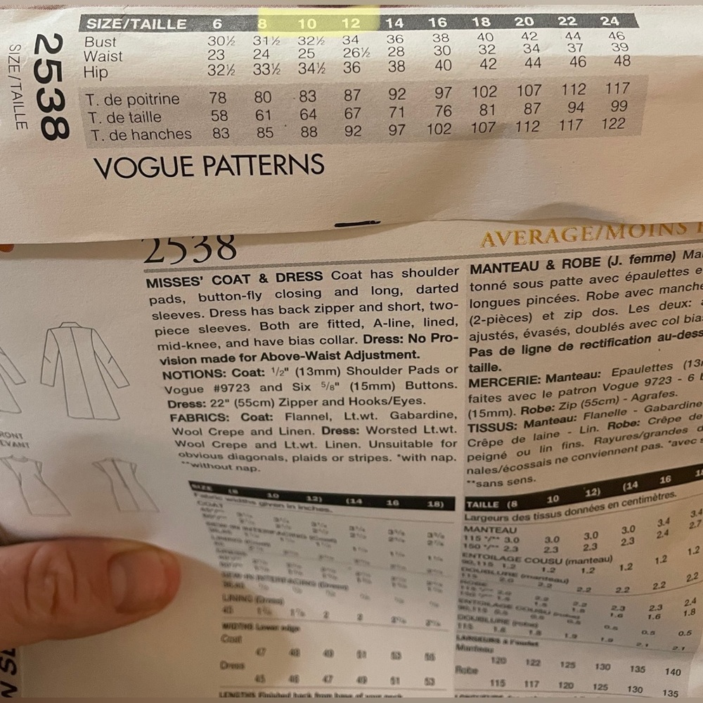 🌾 Claude Montana dress & jacket - Vogue pattern 2538 - Picture 3 of 5